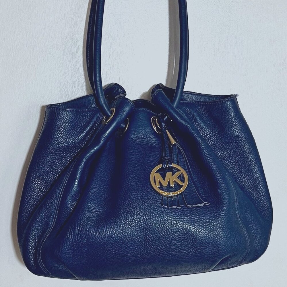 MICHAEL KORS Mid-Navy Hobo style Bucket Bag